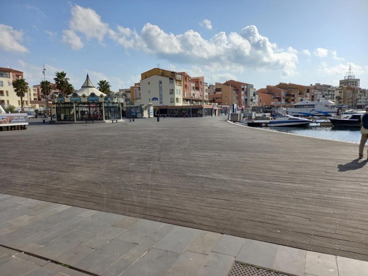 Ferienwohnung Port Brescou, T3 En Duplex Climatise, Superbe Vue Sur Le Port Agde Exterior foto